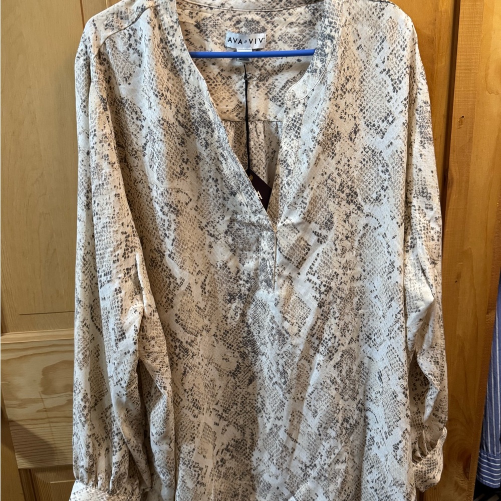 Ava & Viv Cream and Gray Snake Print Blouse --New With Tags